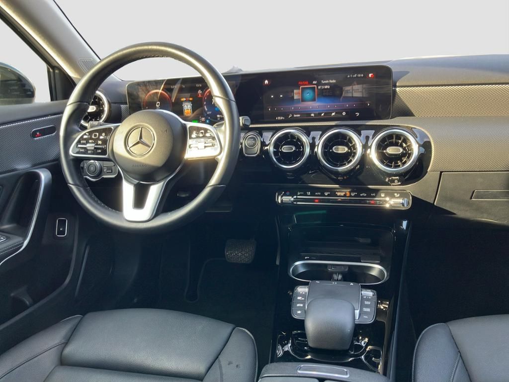 Fahrzeugabbildung Mercedes-Benz A 250 e Kompaktlimousine Night Paket*Kamera*LED
