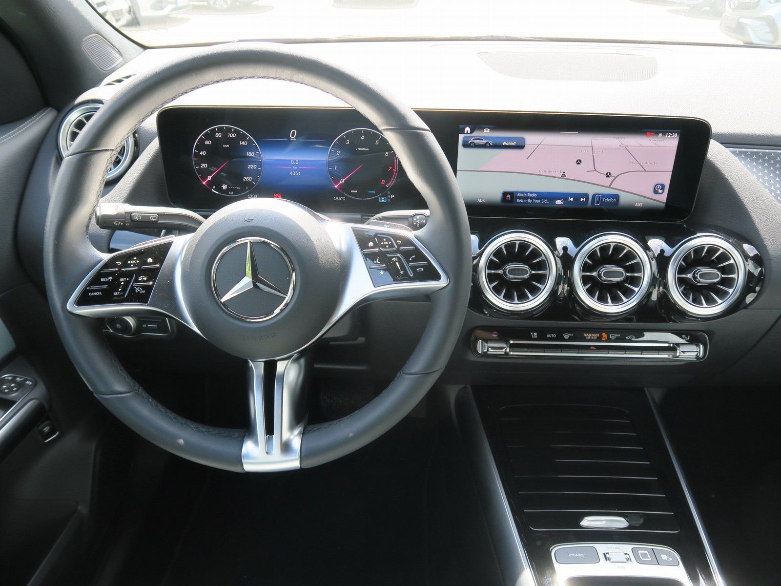 Mercedes-Benz GLA 180 Progressive Line Advanced LED High Carpl foto 12