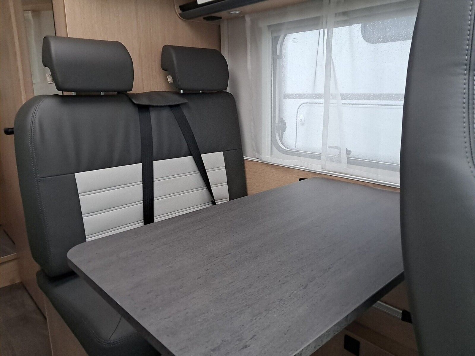 Fahrzeugabbildung Sunlight Adventure V 66 Automatik, Dörr Edition, TV