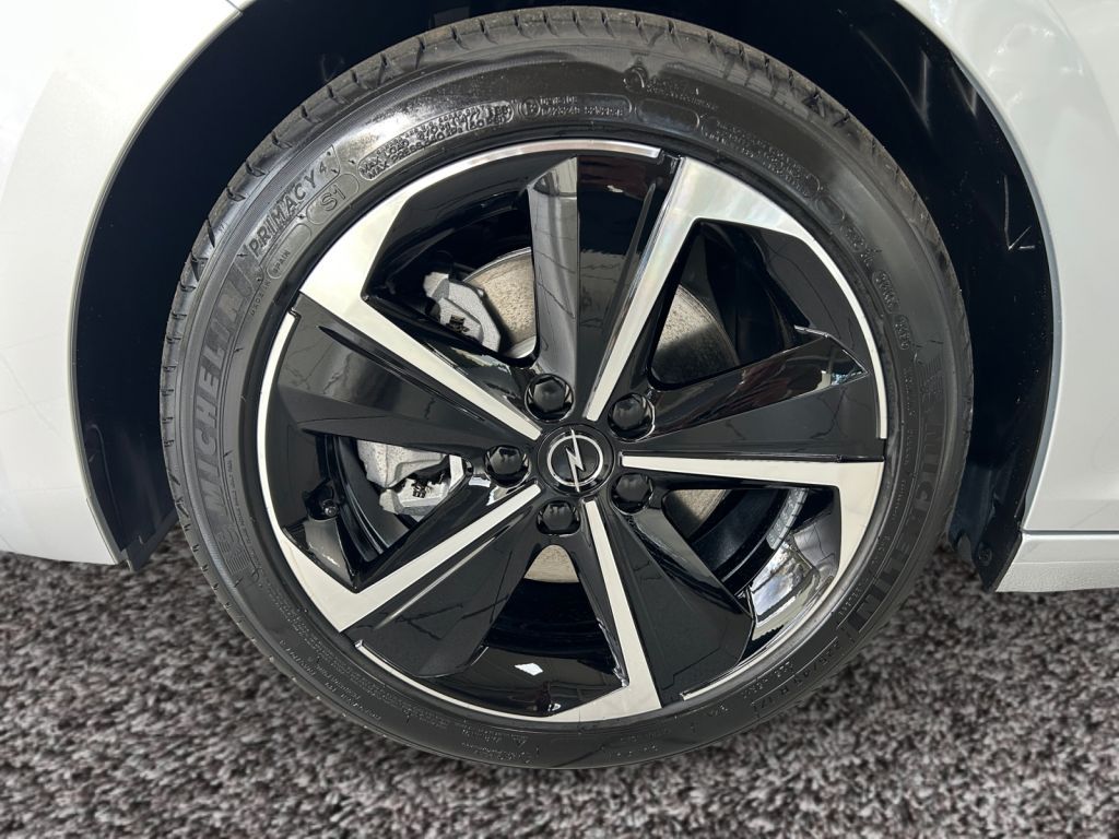 Fahrzeugabbildung Opel Astra ST 1.5 D Automatik GS AHZV Tech Paket