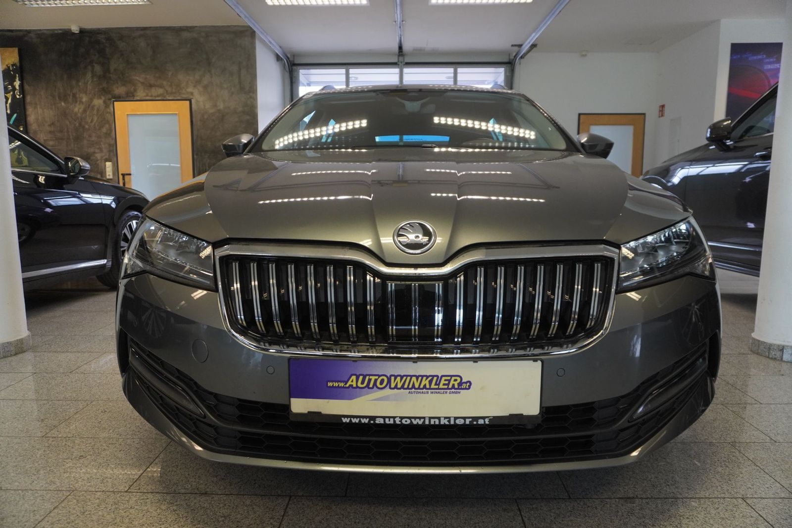 Skoda Superb 2.0TDI DSG Ambition Virtual/Kamera/Navi imagem 2