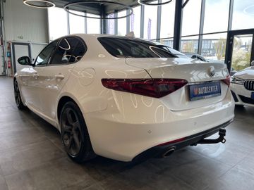 Alfa Romeo Giulia 2,2 JTDM Executive *BI-XENON*ACC*AHK*LED*