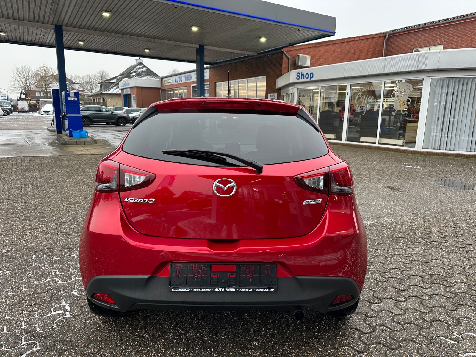 Fahrzeugabbildung Mazda 2 1.5 SKYACTIV-G 90 Nakama GRA/Sitzhzg/Einparkh