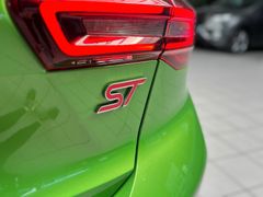 FORD Focus Lim. 2.3 ST X*LED*DAB*Temp.*SHZ*