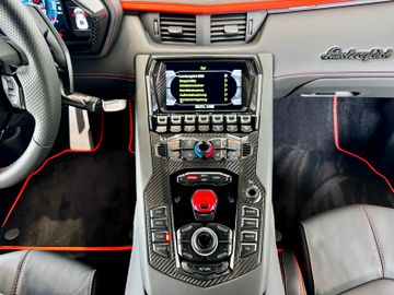 Lamborghini Aventador S Coupé Sofort verfügbar!, V12 6.5l
