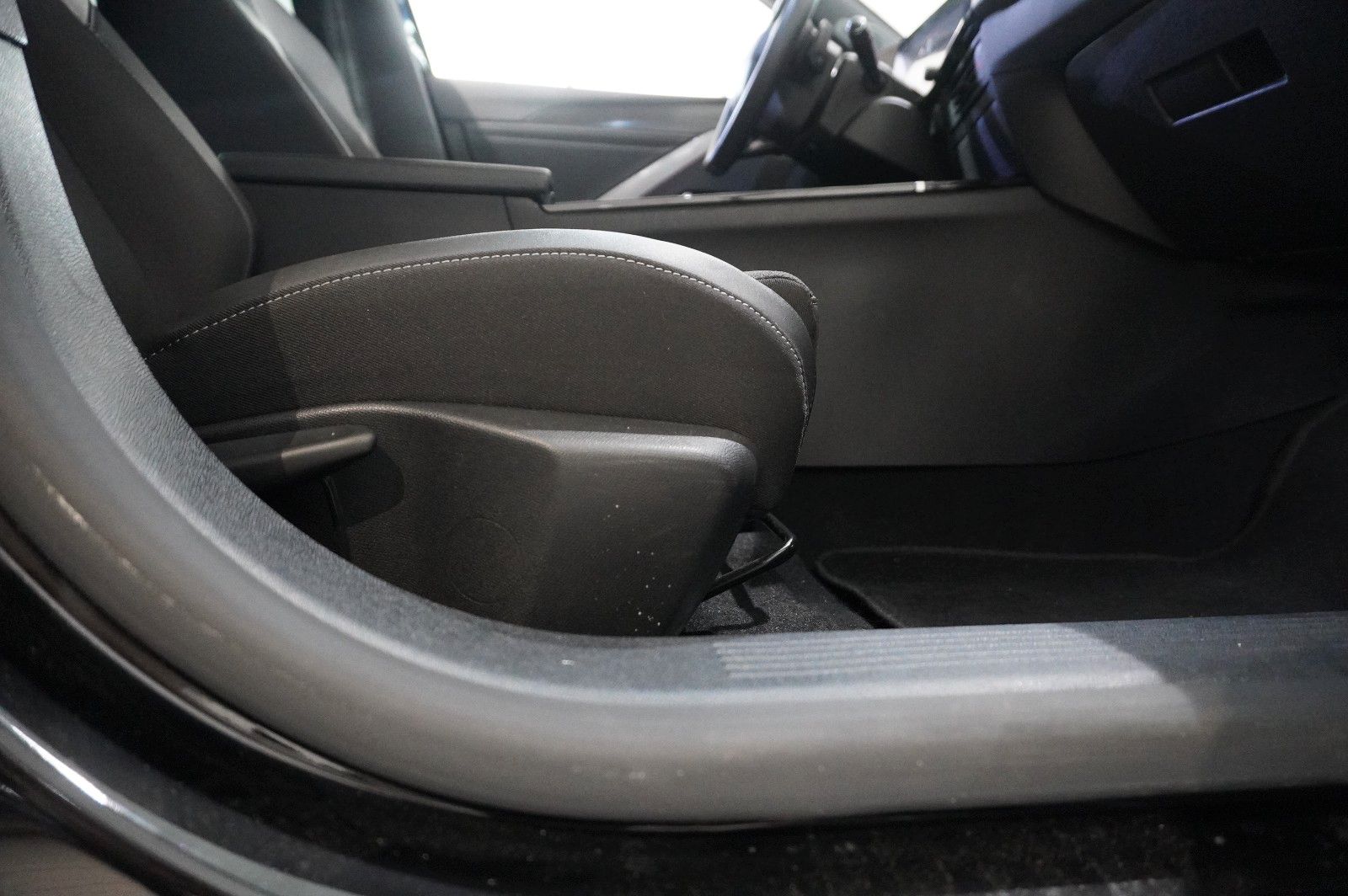 Fahrzeugabbildung Opel Astra L ST 1.2T GS SPORT NAVI/LED/VIRTUAL/SH/AHK