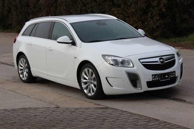 Opel Insignia A Sports Tourer 2.8 V6 Turbo OPC 4x4