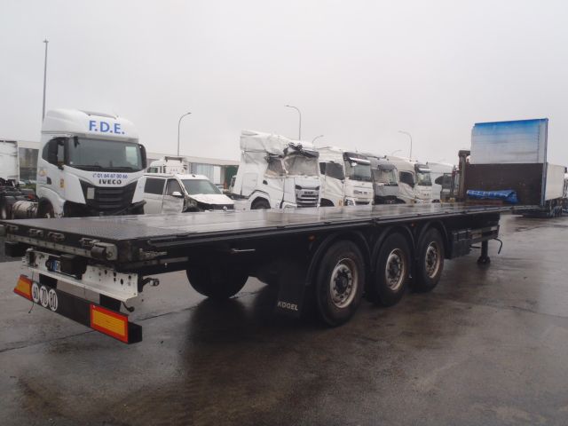 Kögel PLATEAU flatbed semi trailer