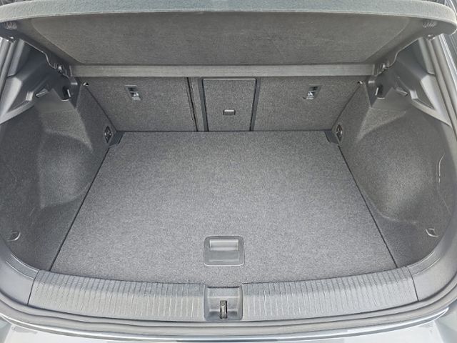 Fahrzeugabbildung Volkswagen T-Roc 1.5 TSI SPORT LED SHZ KAMERA AHK NAVI KLIM