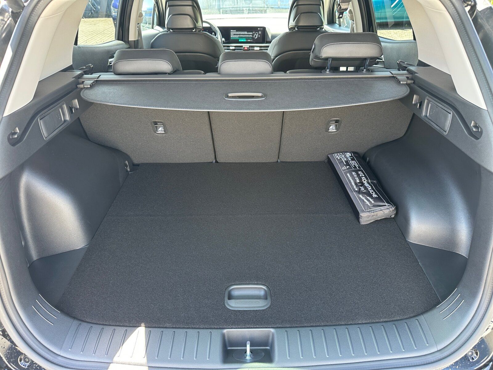 Fahrzeugabbildung Kia Sportage 1.6 T-GDI Spirit LED KEYLESS GO NAVI