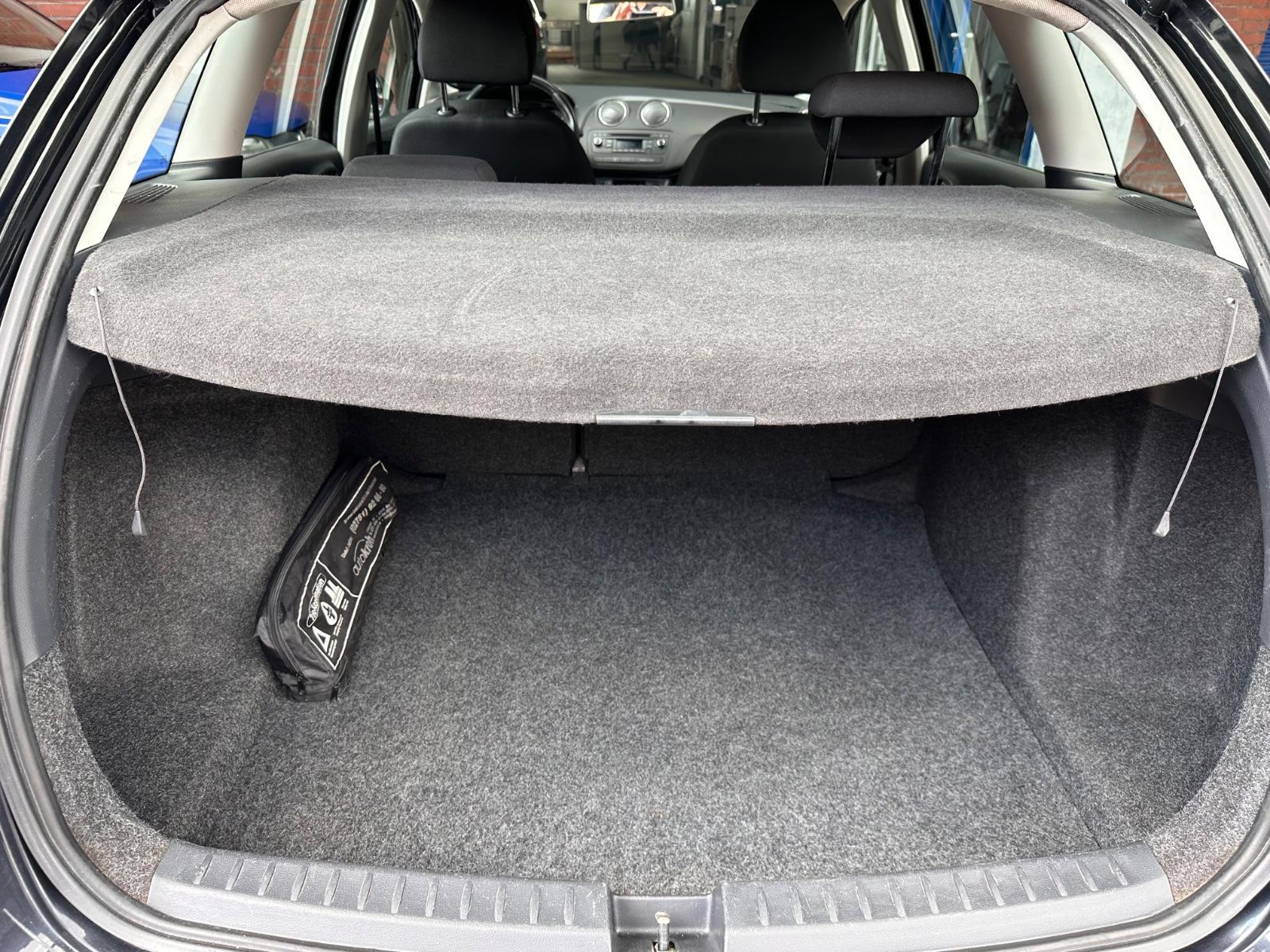 Seat Ibiza 2014 — photo 11