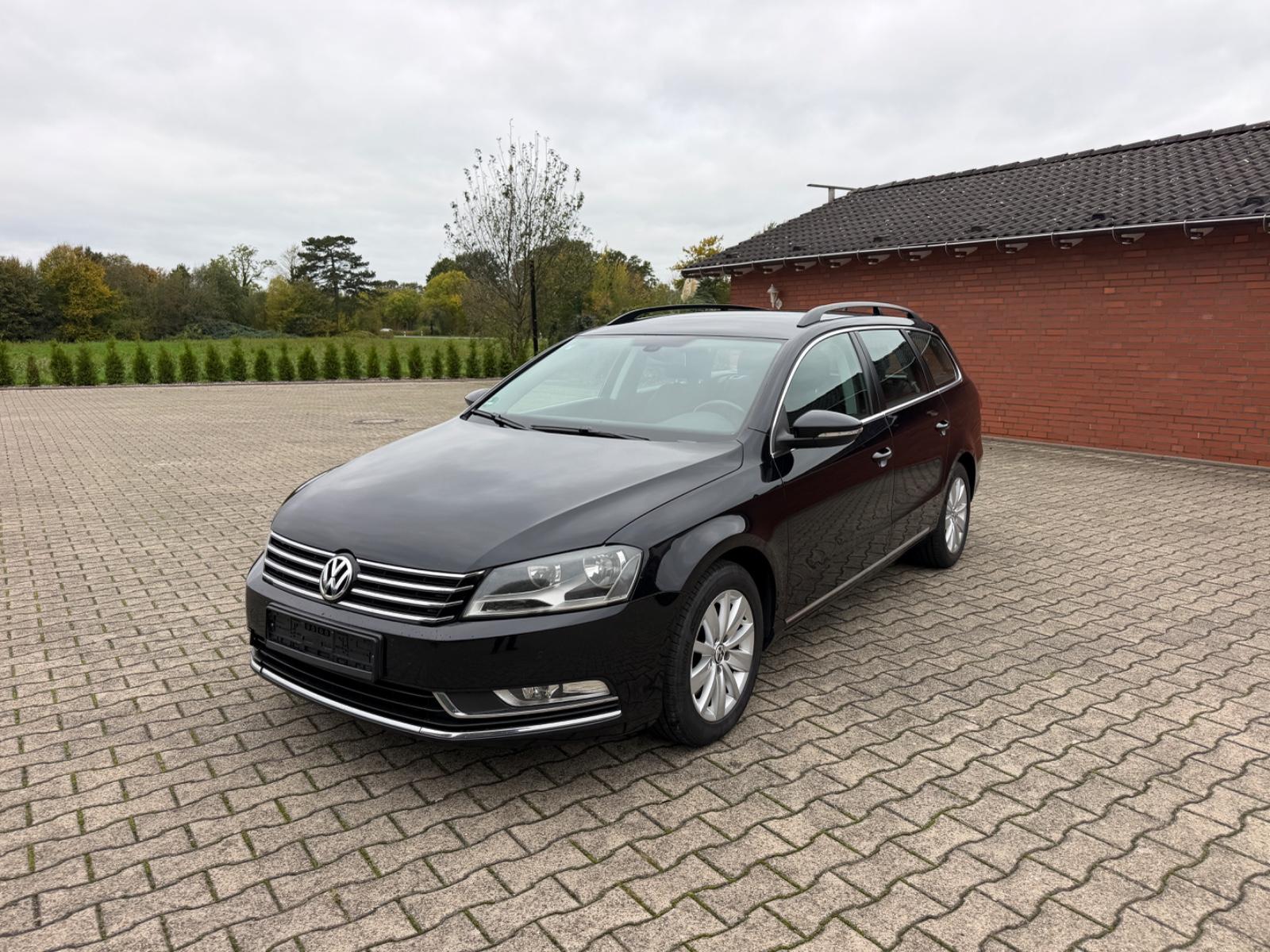 Volkswagen Passat 2011 — photo 7