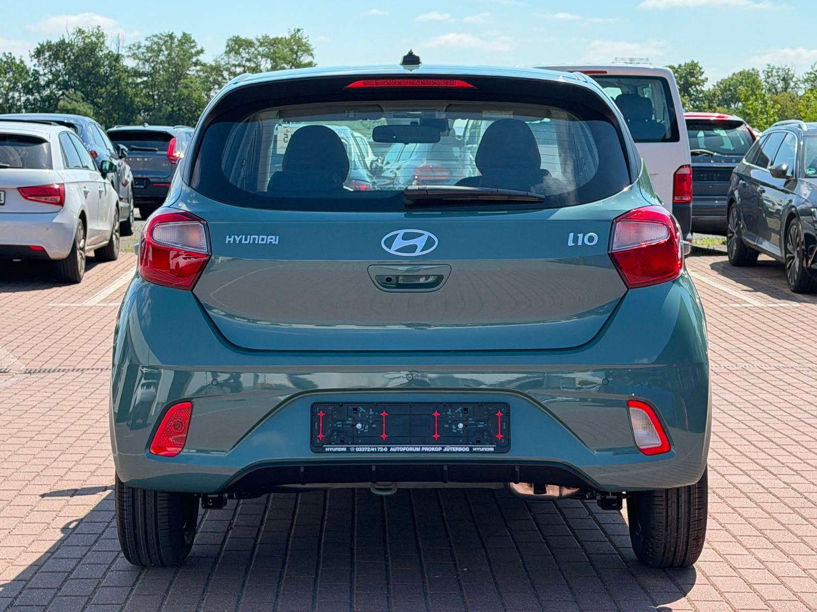 Fahrzeugabbildung Hyundai i10 1.0 Select *Navi*Klima*CarPlay*RFKamera*PDC*