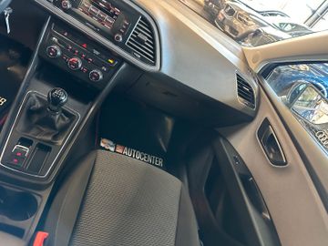 MYAUTOCENTER – Gebraucht- und Jahreswagen mit Werkstattservice in Pfaffenhofen Seat Leon ST Style *CNG*1. Hand*Spurhalteas.Klima*