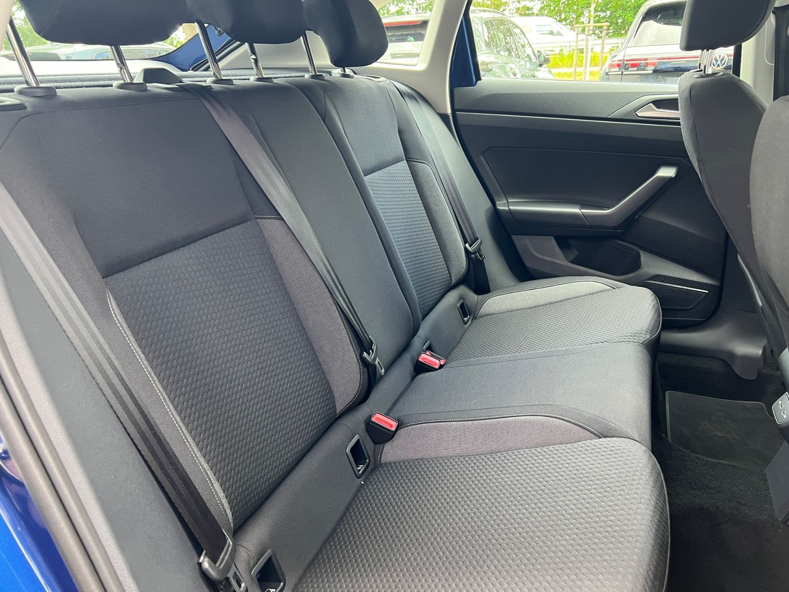 Fahrzeugabbildung Volkswagen Taigo Life 1,0 l TSI *LED, Navi, Kamera, 16''-LM