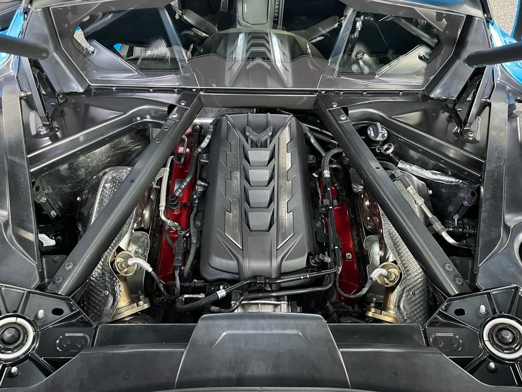 Fahrzeugabbildung Corvette C8 COUPE-TARGA-3LT-Z51-LIFT-VORFÜHRWAGEN