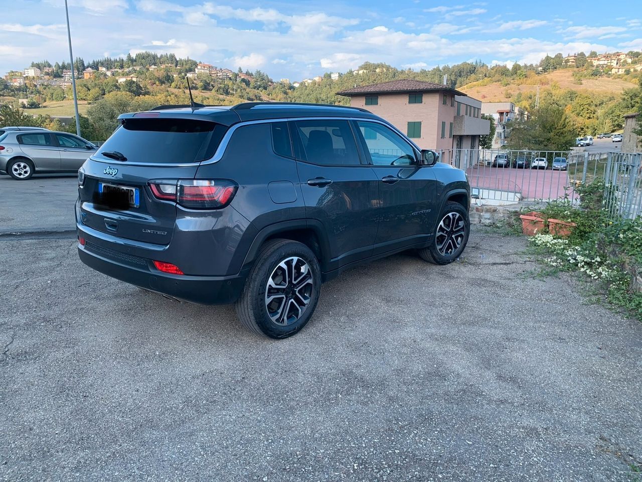 Jeep Compass Combass 4x4 E- ibrida - 90000 km de imagem 2