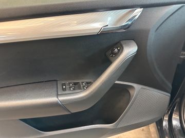 Skoda Octavia *2-ZONEN*SZHZ*NAVI*TEMPO*PDC*