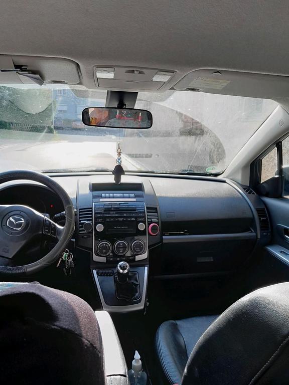 Mazda 5