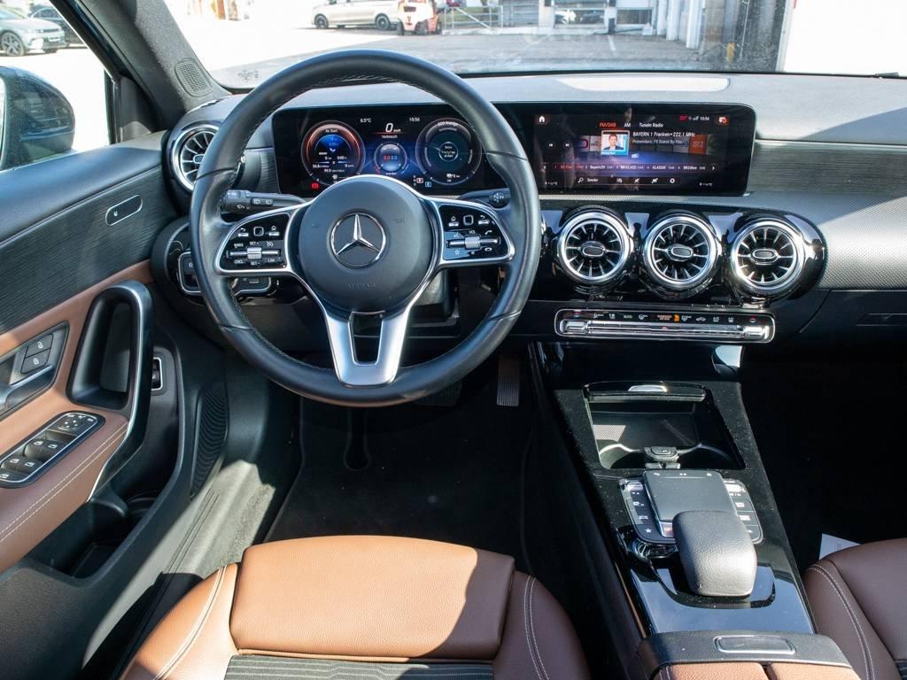 Mercedes-Benz A 250 e Progressive+Pano+Kamera+LED-High+PTS+SHZ