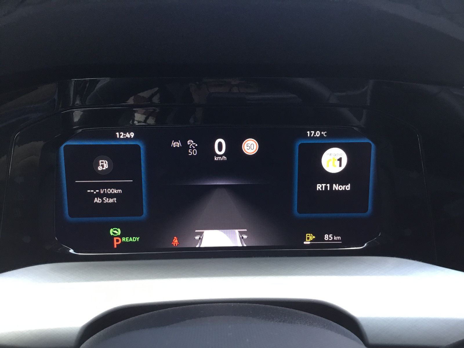 Fahrzeugabbildung Volkswagen Golf 1.5 eTSI DSG Life+AHK+LED+Kamera+Navi
