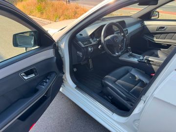 Mercedes E 220 - 5