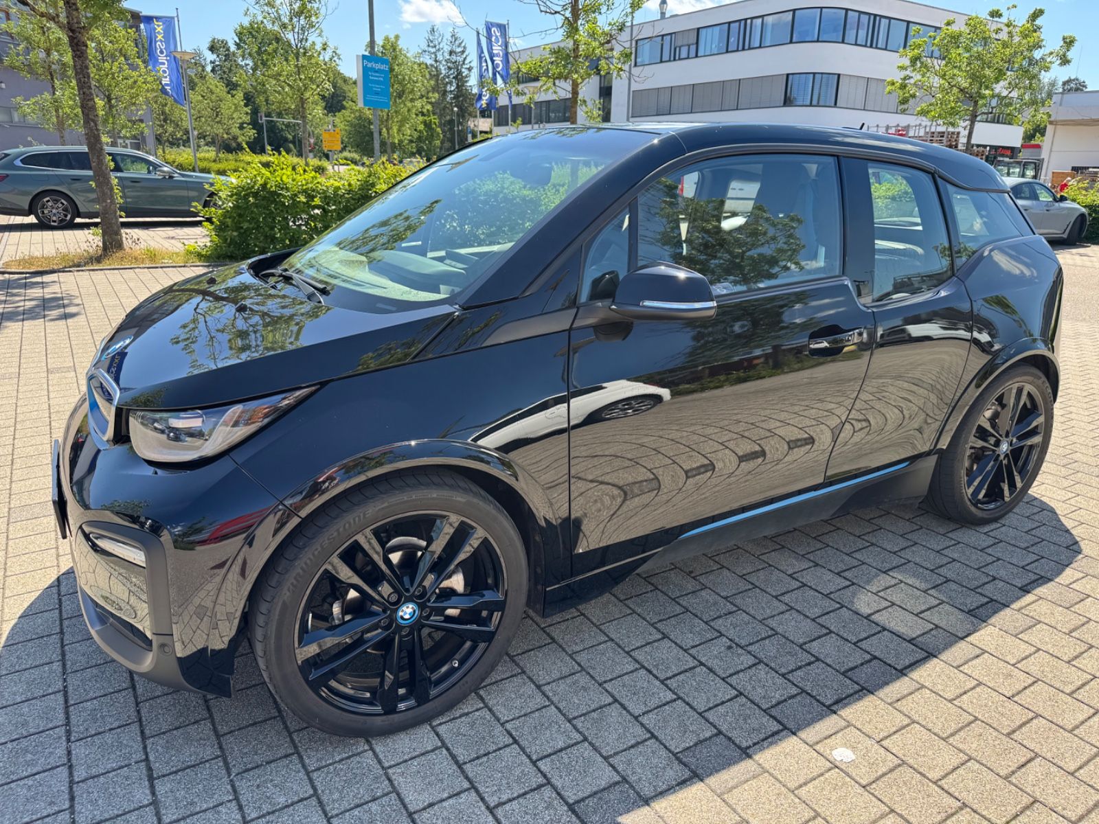 BMW i3 (120 Ah), 125kW - Inspektion und HU Neu