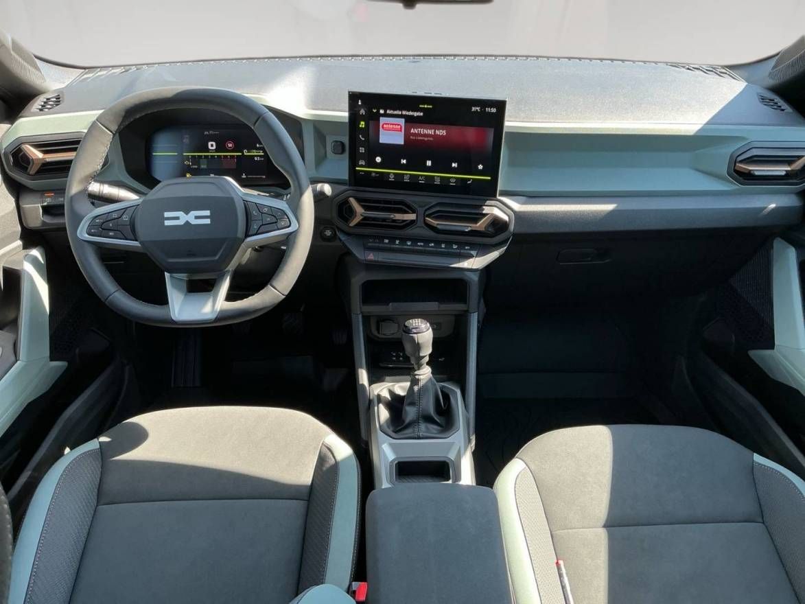 Fahrzeugabbildung Dacia Duster Extreme mild hybrid 140
