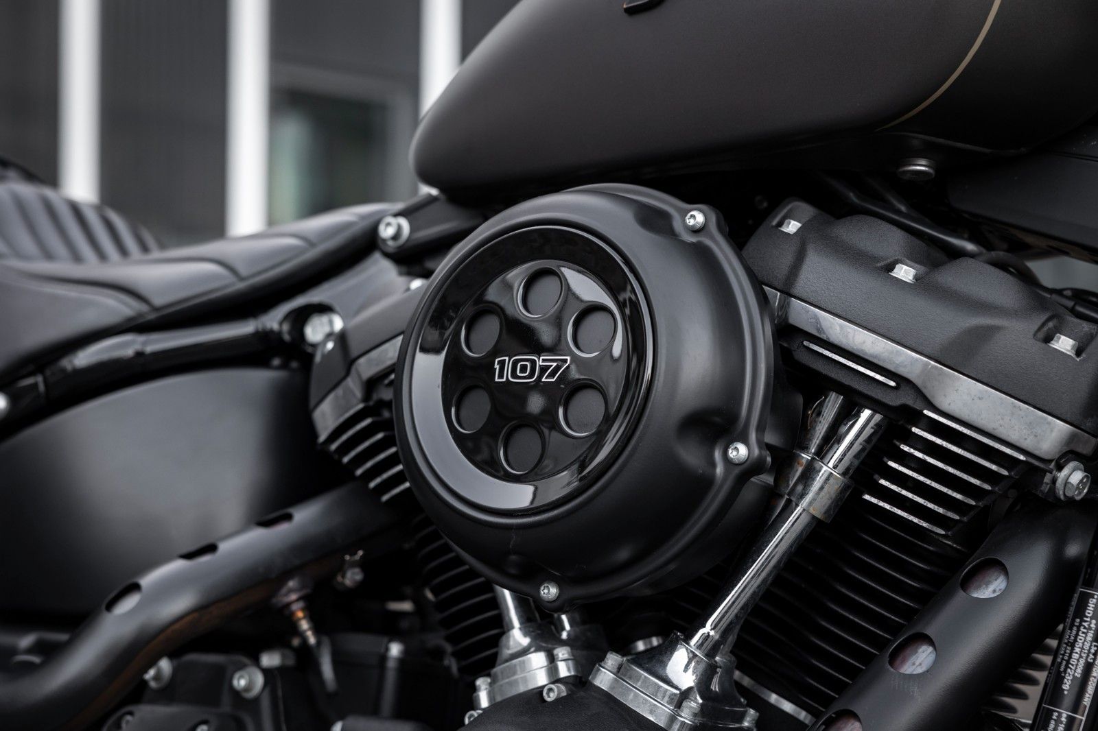 Fahrzeugabbildung Harley-Davidson FXBB STREET Bob Softail - JEKILL&HYDE