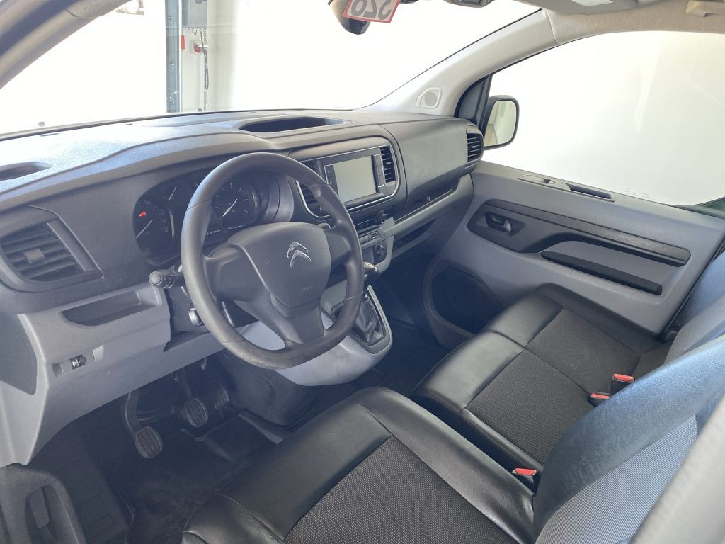 Fahrzeugabbildung Citroën Jumpy M BlueHDi 145 Club *NAVI*Rückfahrkamera*