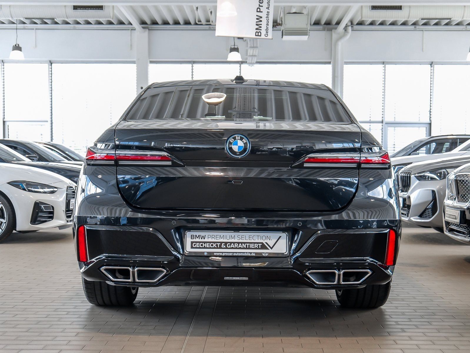 BMW M760 - Bild 12