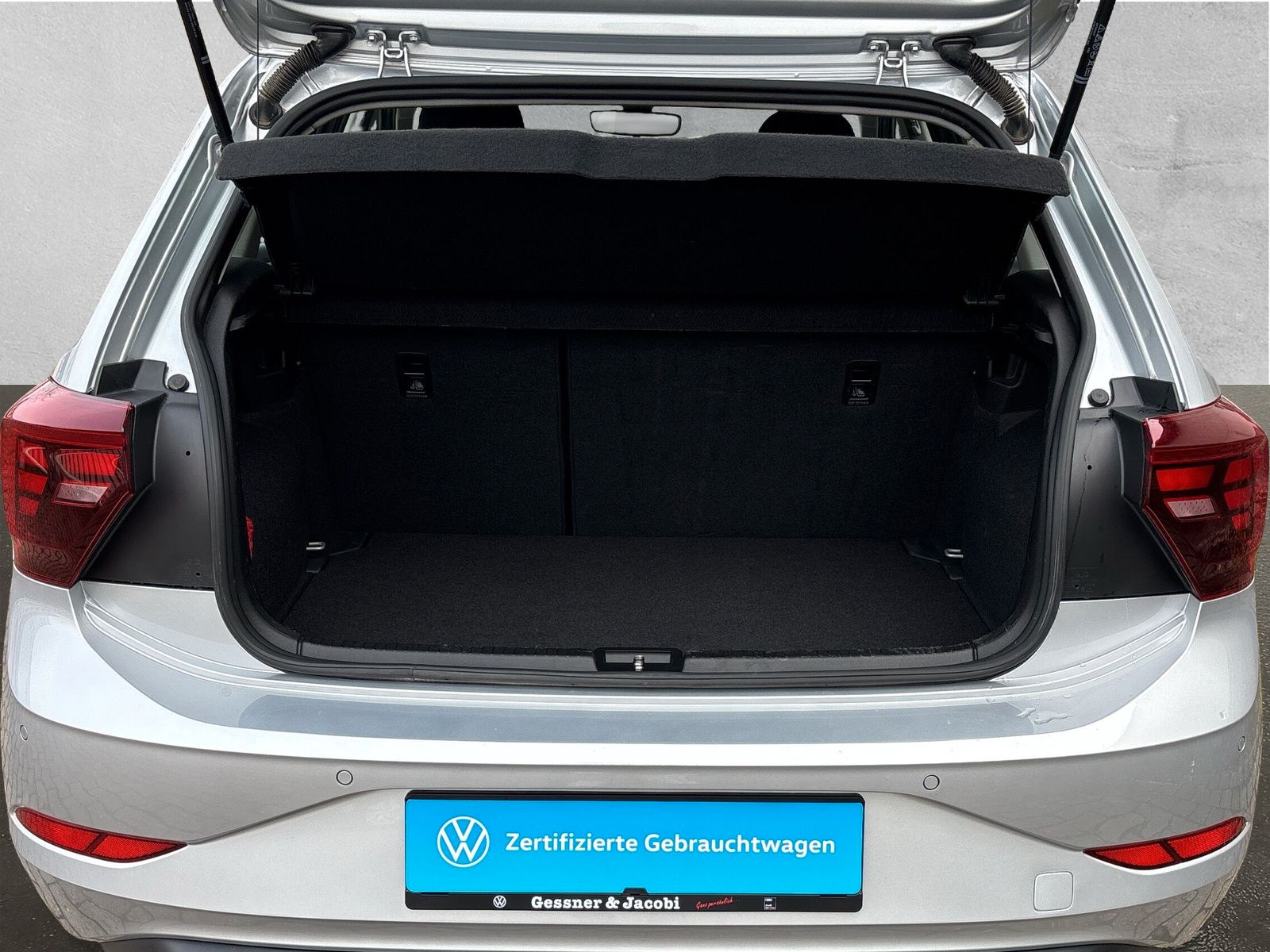 Fahrzeugabbildung Volkswagen Polo Life 1.0 TSI PDC LED App-Connect