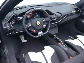 صورة 9 لـ 2020 Ferrari 488 PISTA