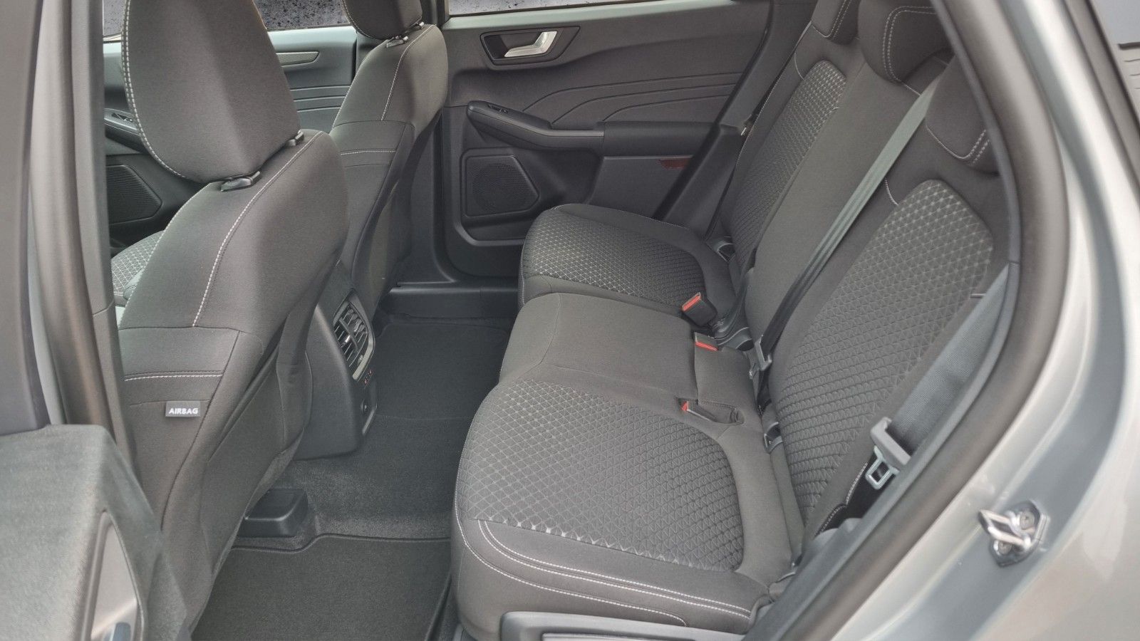 Fahrzeugabbildung Ford Kuga Titanium