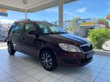 Skoda Roomster 1.2 Anhängerkupplung 1-HAND TÜV NEU - Skoda Roomster: Rot
