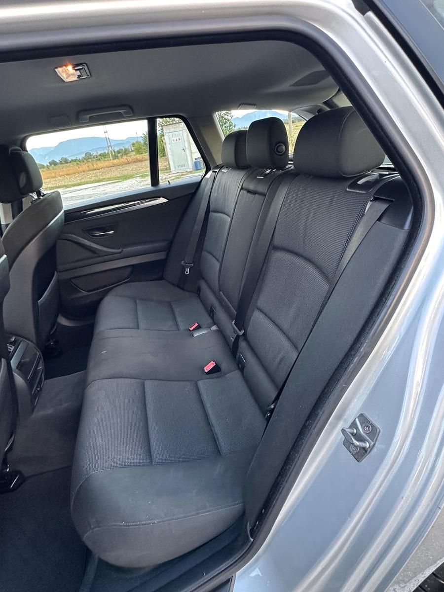 BMW 520 2011 — photo 14