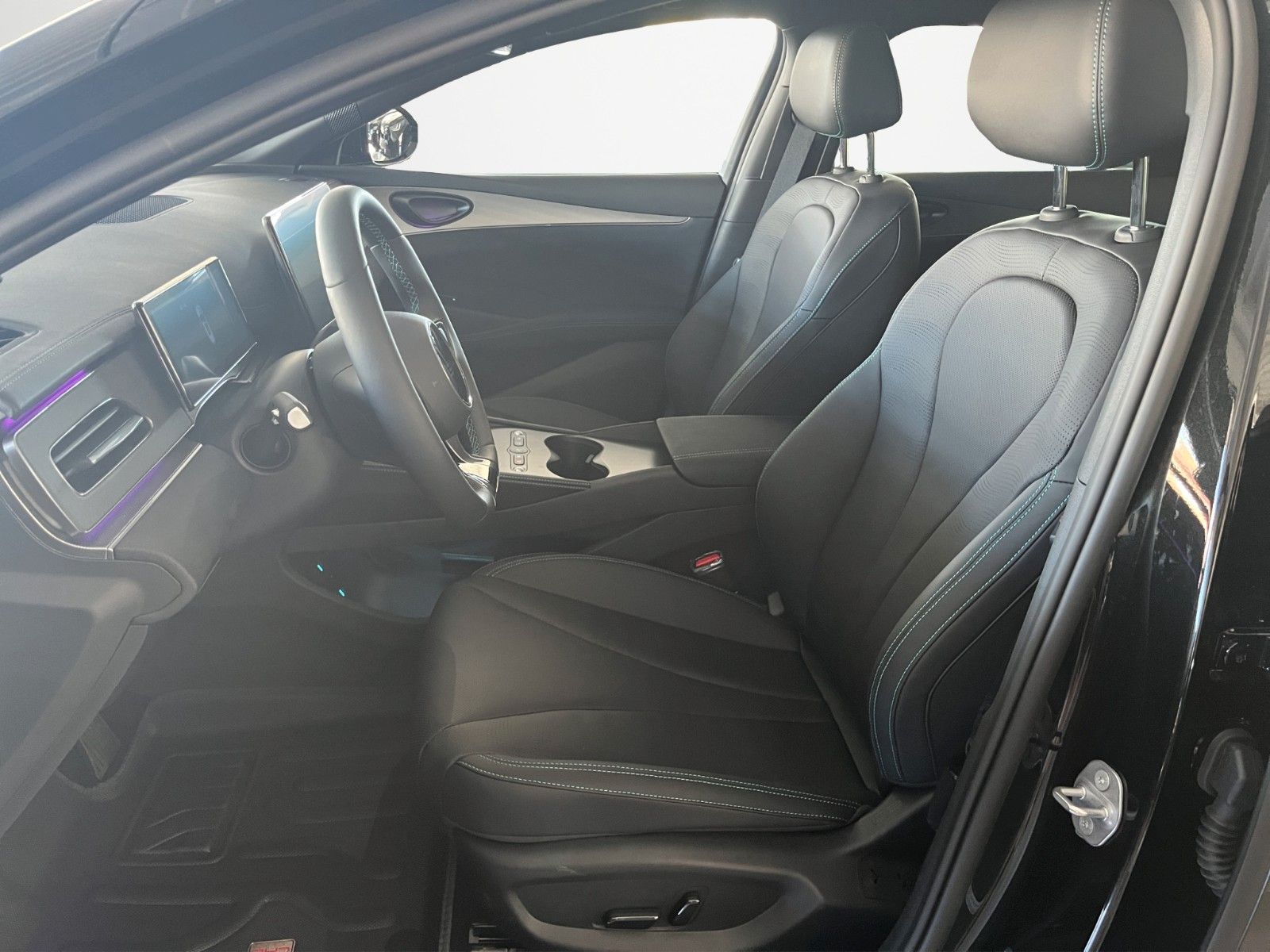 BYD SEAL 6