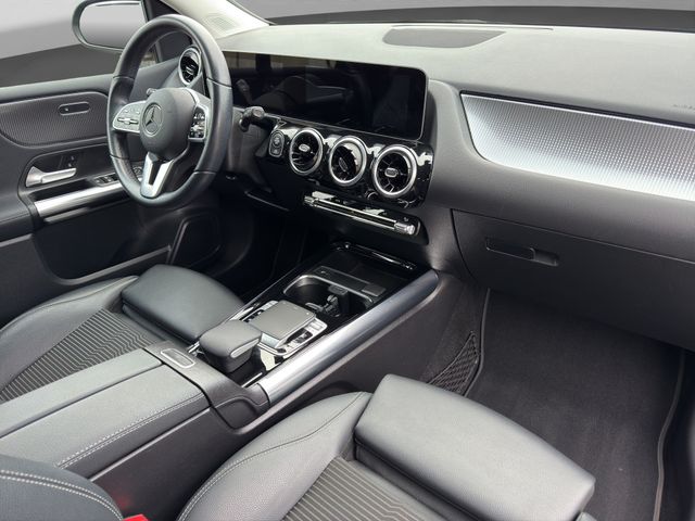 Fahrzeugabbildung Mercedes-Benz B 180 Automatik+Progressive+Kamera+MBUX+AHK