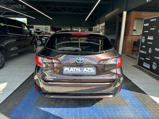 Toyota Corolla  Touring Sports Hybrid Club