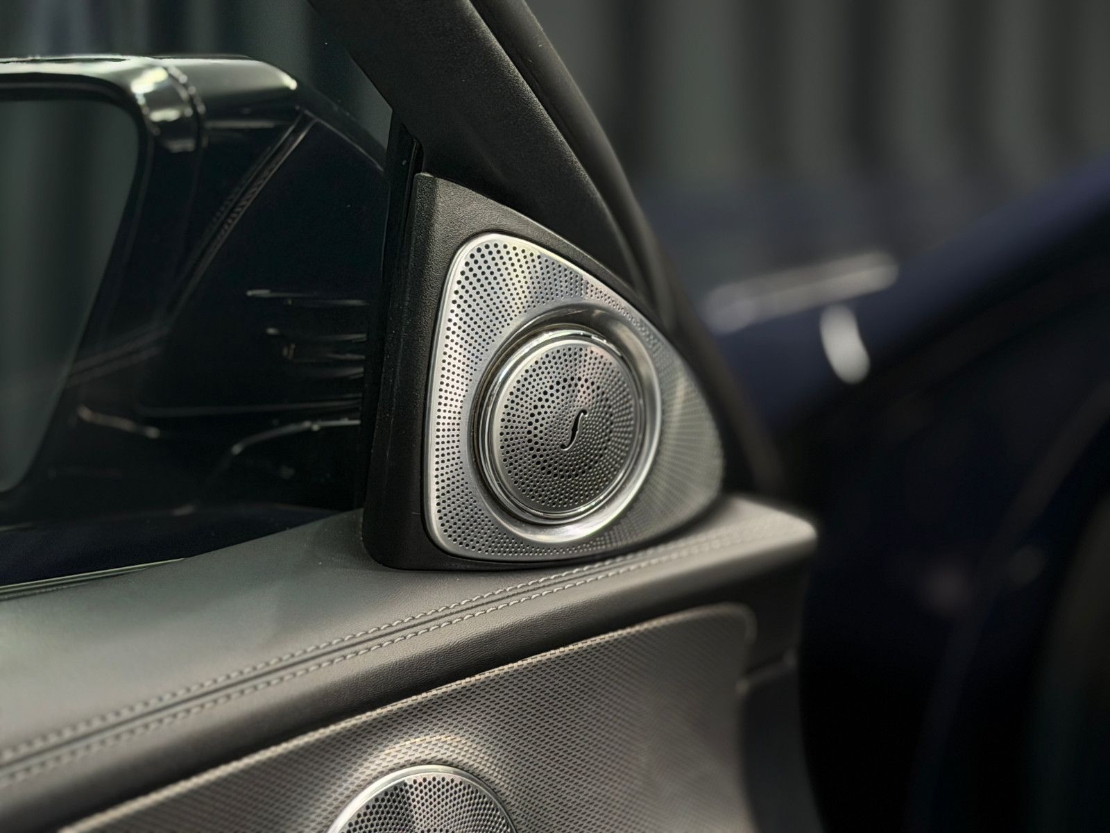 Fahrzeugabbildung Mercedes-Benz E 63 S AMG 4Matic+ |3D-BURMESTER|VOLL