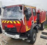 Renault TRUCKS D  4X4 - Koffer