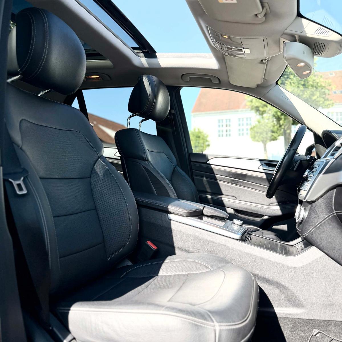 Mercedes-Benz ML 350 AMG-LINE/KAMERA/SHZ/MEM/PANO/AHK