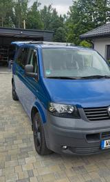 Volkswagen T5 California - blaue Volkswagen T4 California