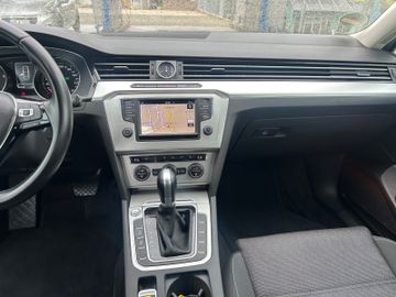 Volkswagen Passat - 7