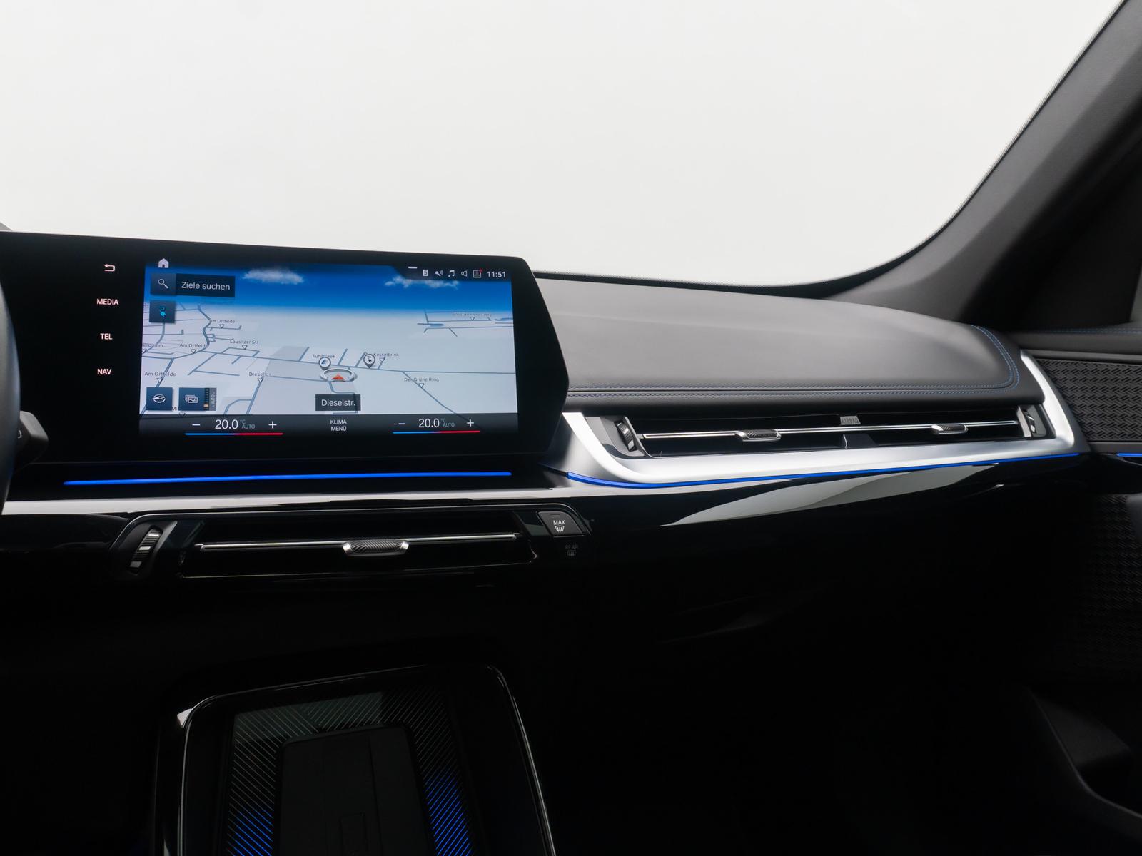 BMW iX1 xD30 MSport Panorama 360°HUD DAB Komfort 19", миниатюра 19