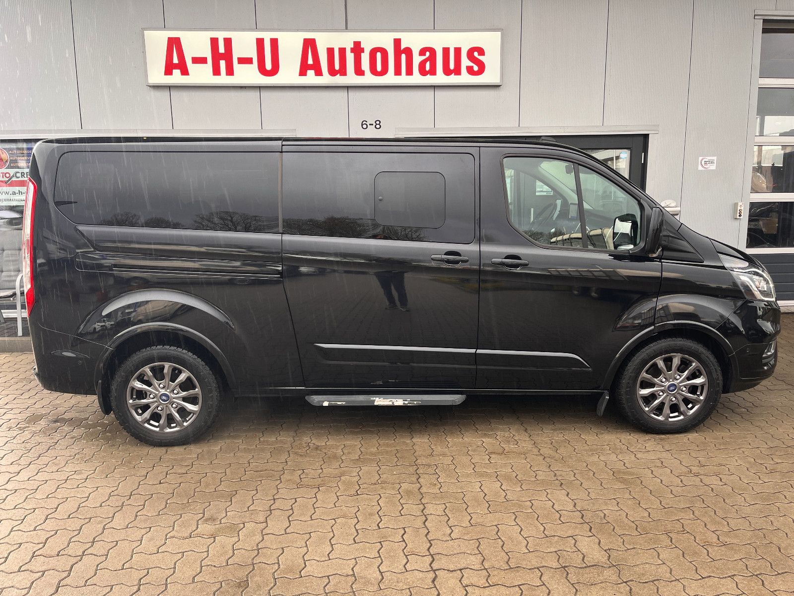 Fahrzeugabbildung Ford Tourneo Custom Titanium X L2 Autom.