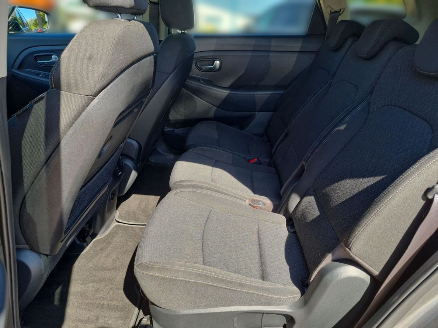 Fahrzeugabbildung Kia Carens Vision 1.7 CRDi AUTOMATIK+KAMERA+NAVI-P