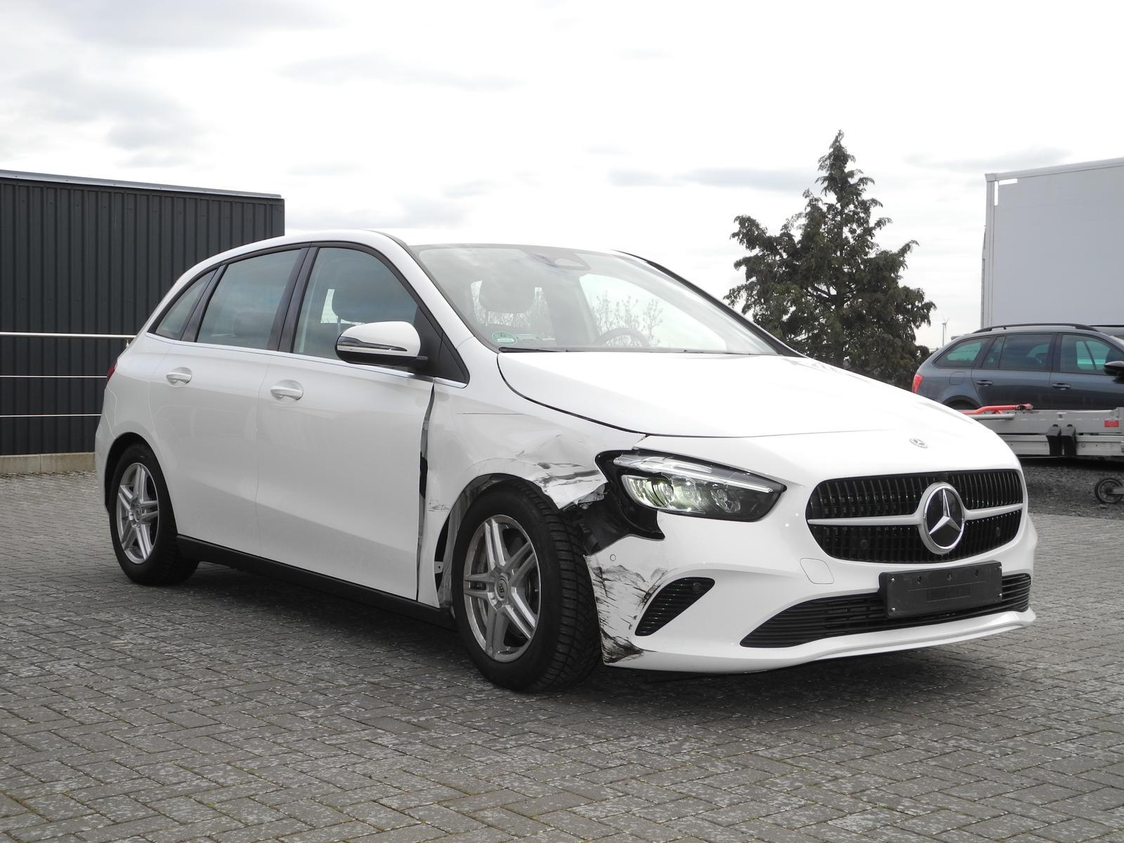 Mercedes-Benz B 180 d