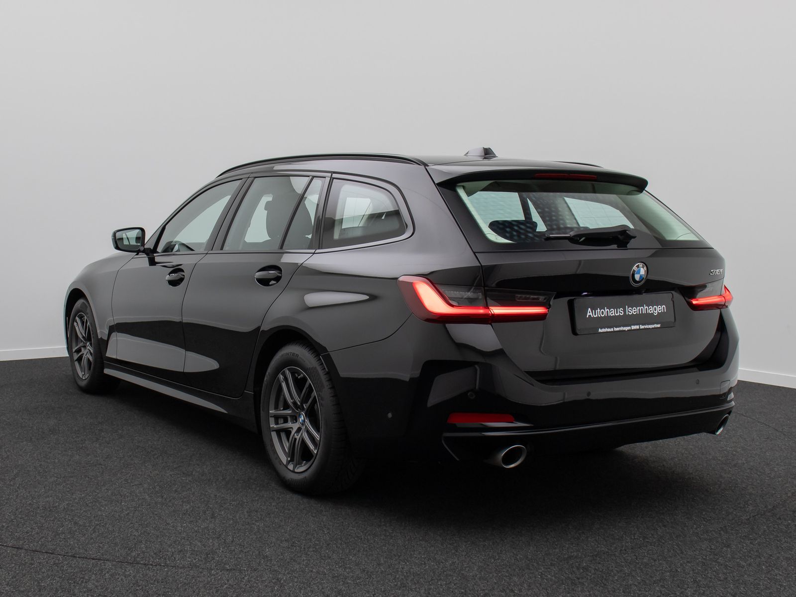 Fahrzeugabbildung BMW 318i Widscreen DAB Alarm Kamera CockpitPlus
