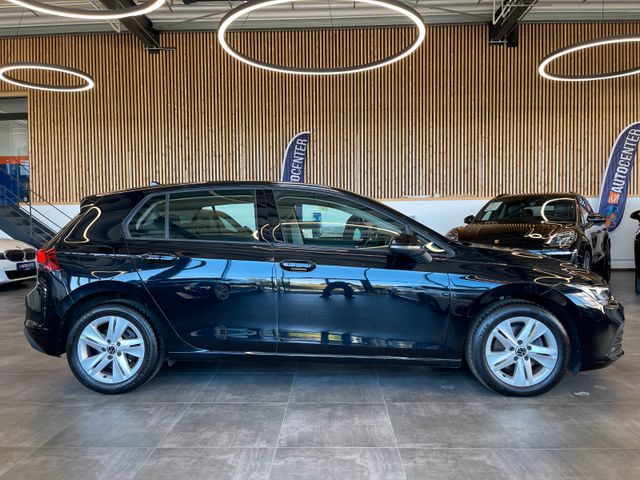 Volkswagen Golf VIII Lim. Life *FAHRSCHULAUTO*LED*AHK*ACC*